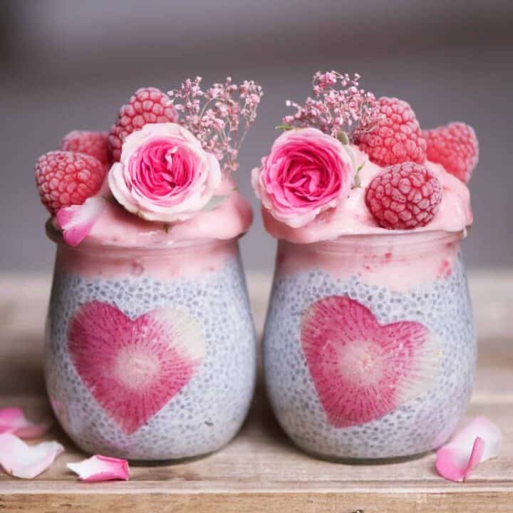 Chia pudding jars with strawberry smoothie topping