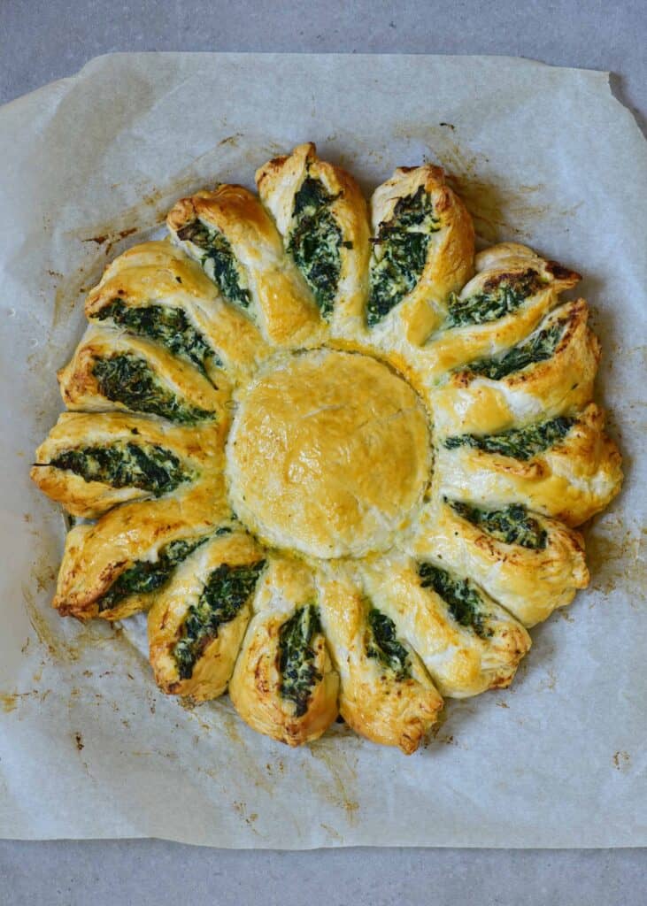 Spinach pie pastry tarte soleil with cheese