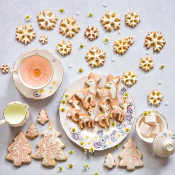 Christmas orange sugar cookies - bambi cookies, fawn and snowflake cookies, pastel colours
