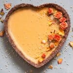 Vegan_Pumpkin_Pie with orange flowers, puffed quinoa - 10