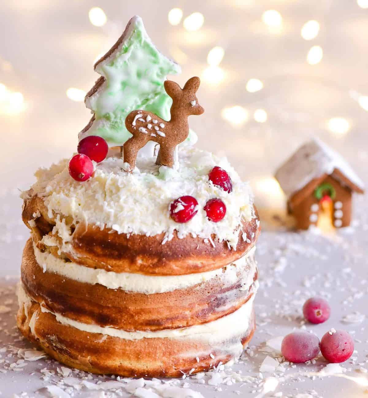 Christmas Fluffy Gingerbread Pancakes 
