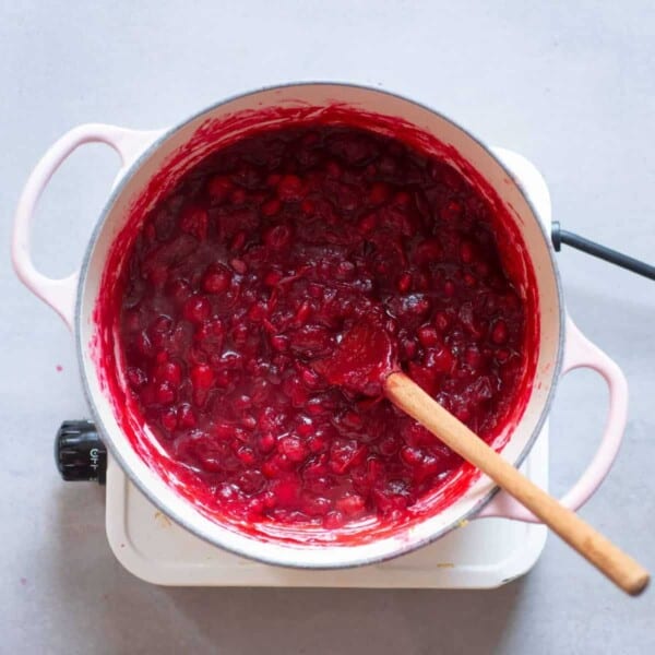 Christmas Homemade Cranberry Sauce Recipe - Alphafoodie