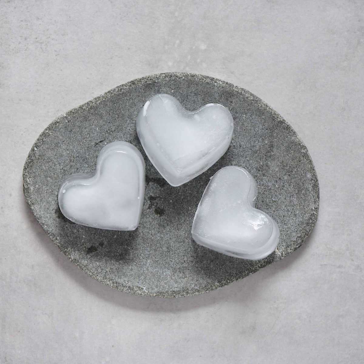 Heart-shaped ice cubes for the Avocado Chocolate Mousse