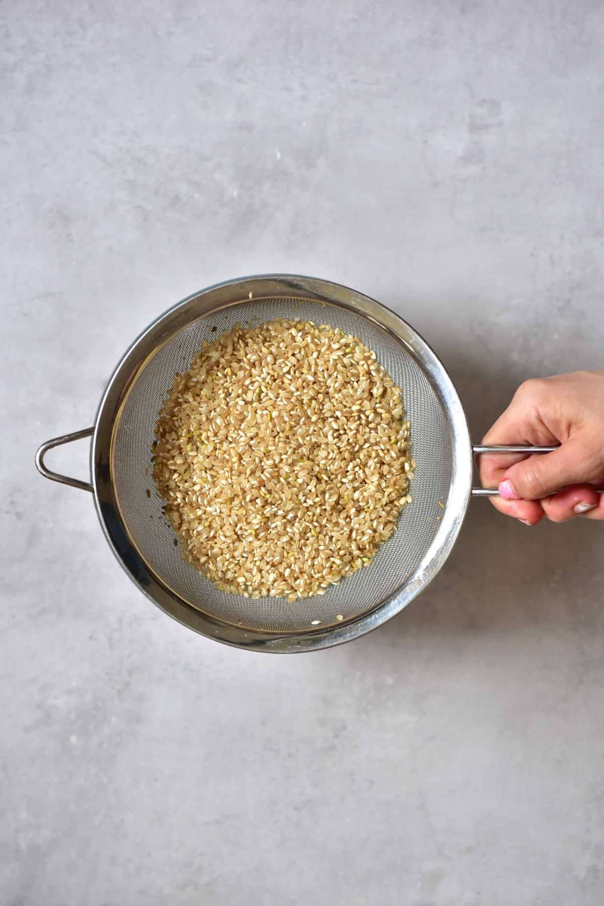 Short grain brown rice - make sure to rinse it well