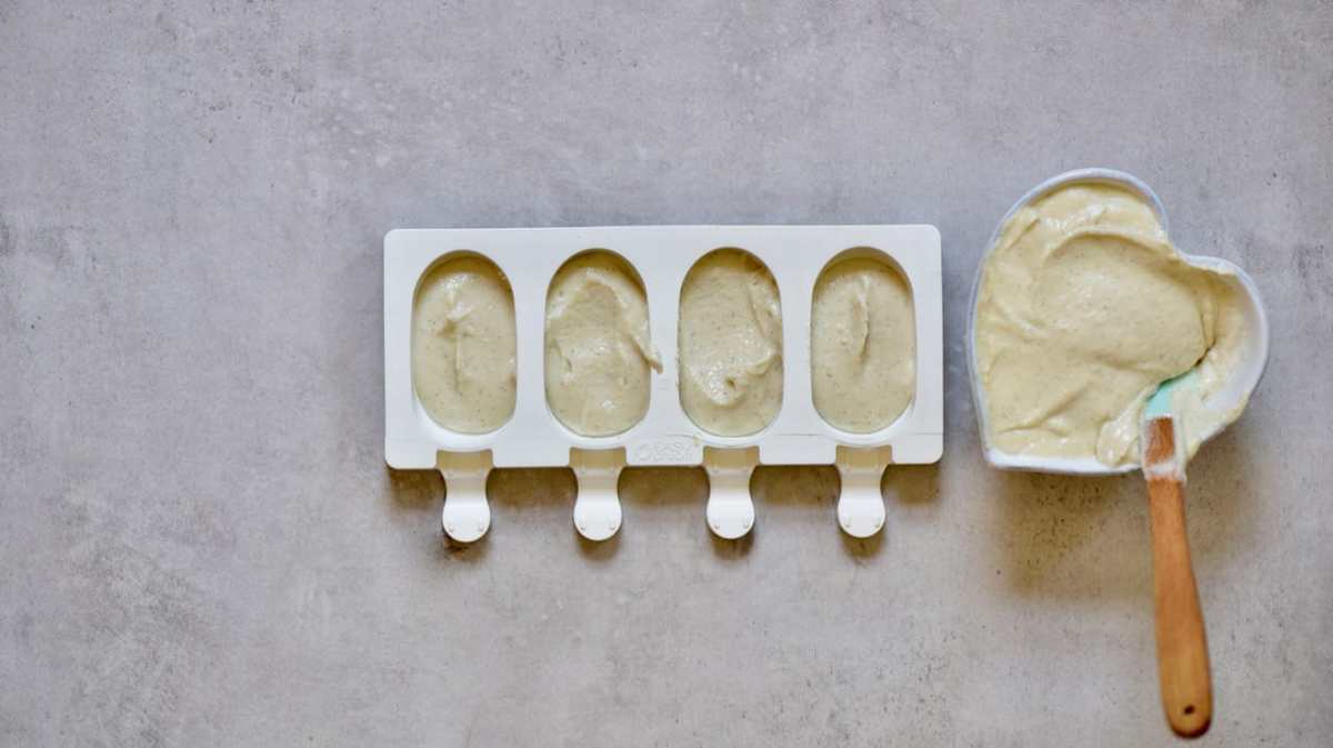 Ice cream base in ice cream molds