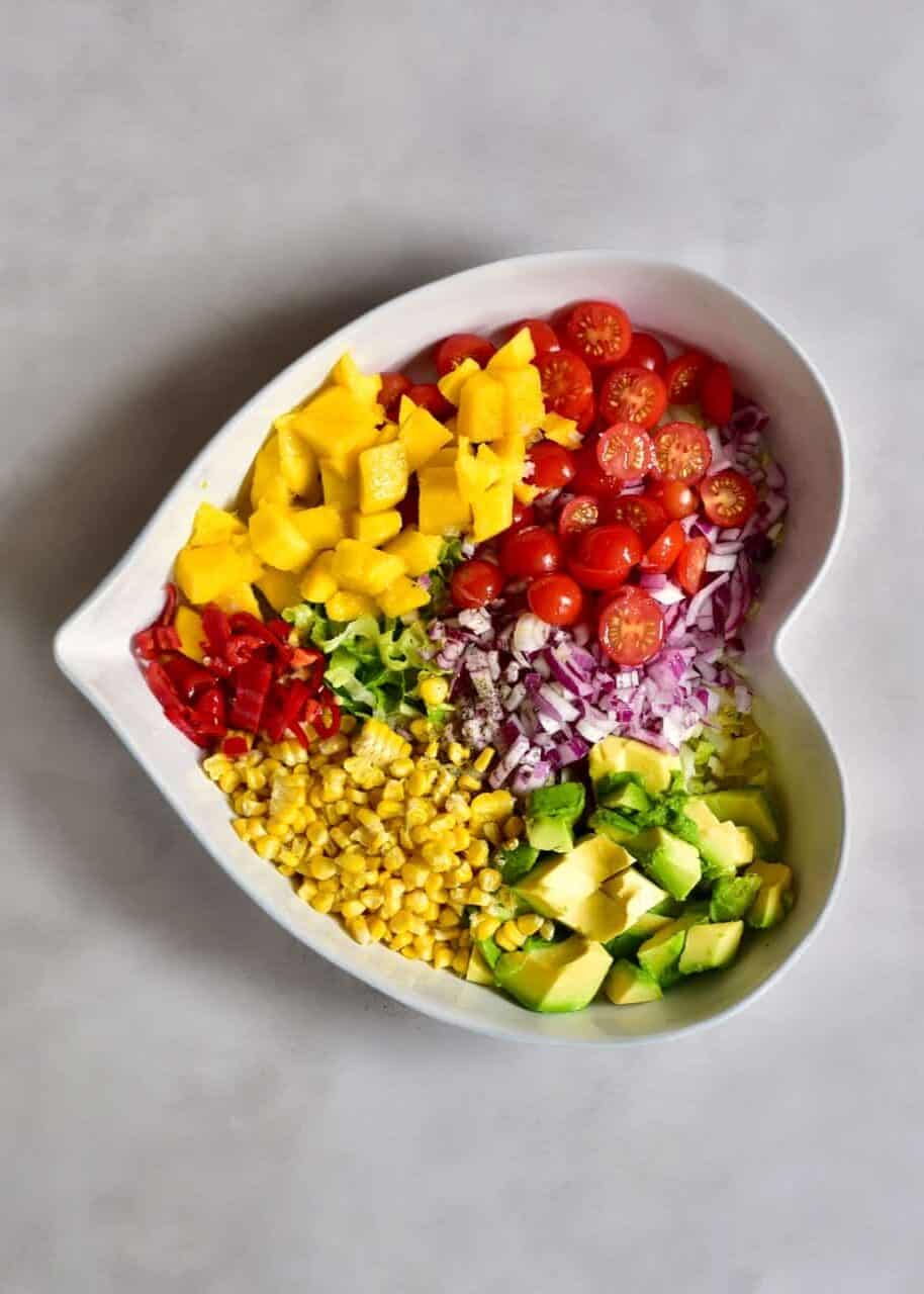 healthy rainbow summer salad with mango, sweetcorn & avocado. vegetarian bbq recipe, healthy lunch, tropical salad