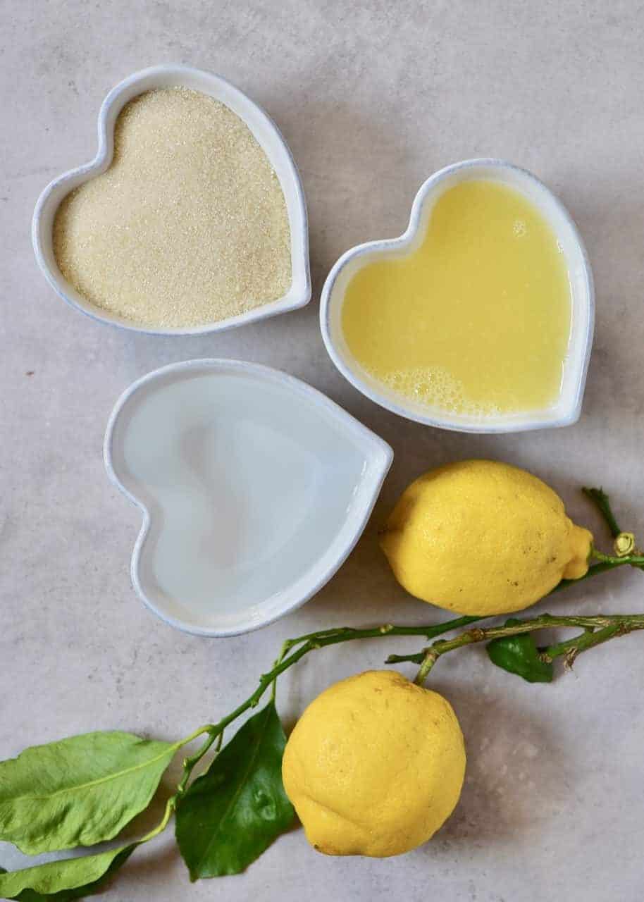 ingredients for making simple lemonade 