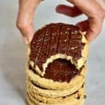 healthier digestive biscuit recipe. delicious oat cookies for a healthy snack with reduced sugar. A super easy cookie recipe - 36