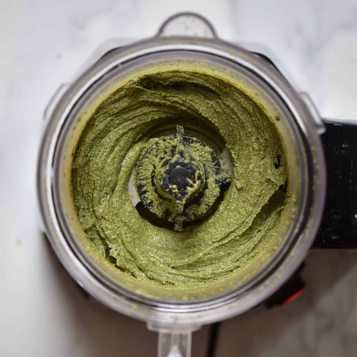 A delicious, Vegan one ingredient homemade Pumpkin seed butter recipe with flavoured pumpkin seed butter options, health benefits of pumpkin seeds and pumpkin seed butter uses!
