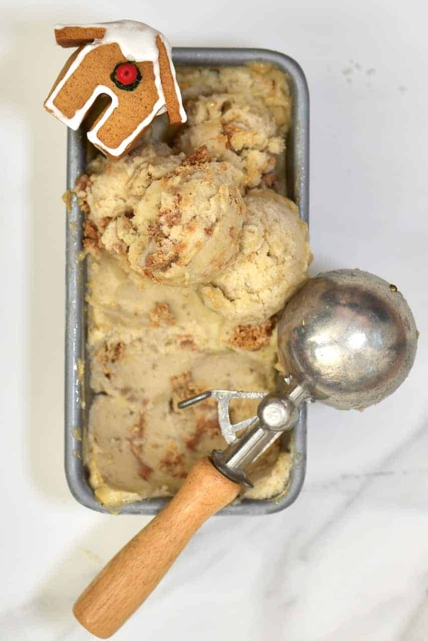Gingerbread Ice Cream with Gingerbread Cookies. Easy Christmas dessert recipe