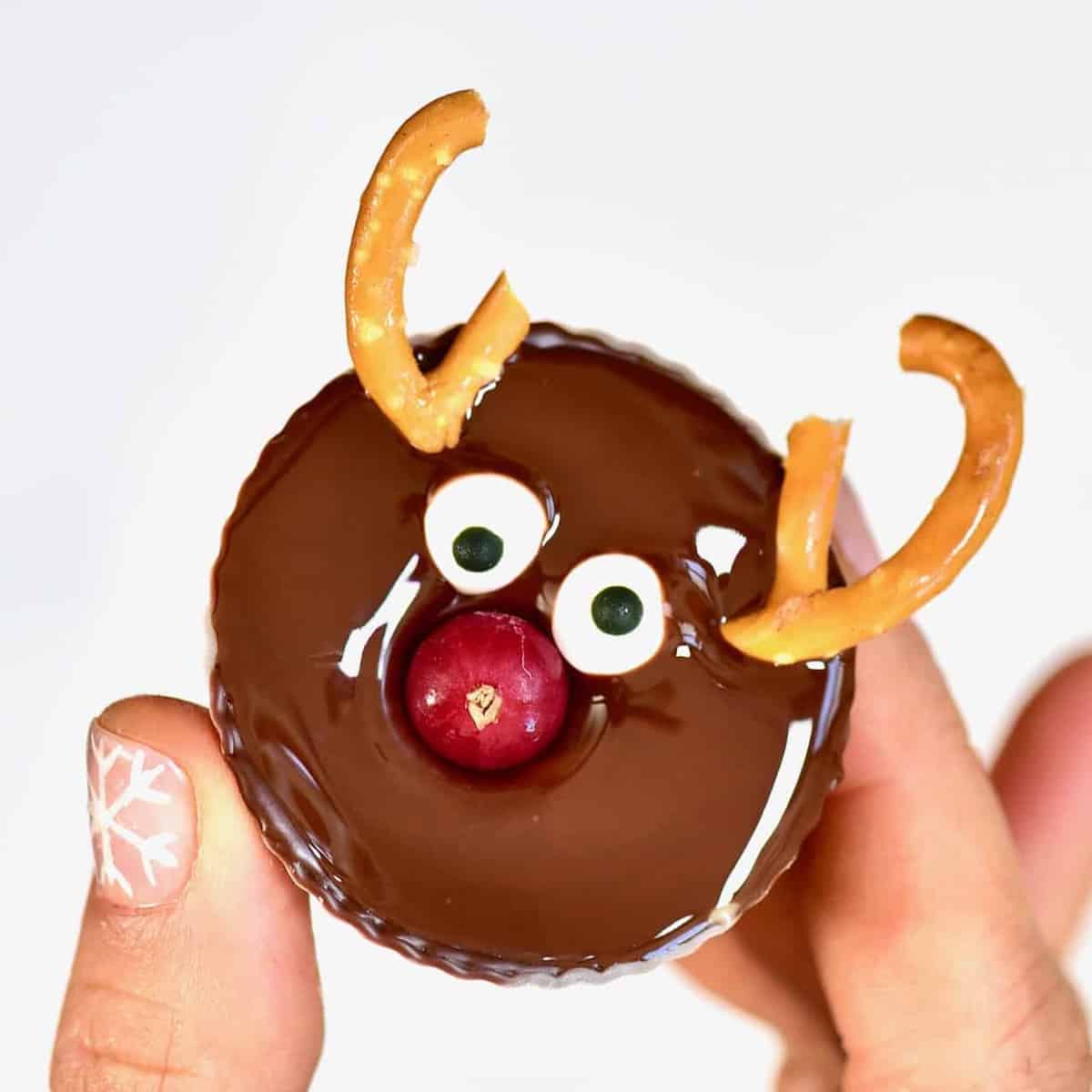 Holiday Reindeer - Healthy Chocolate Peanut Butter Cups 
