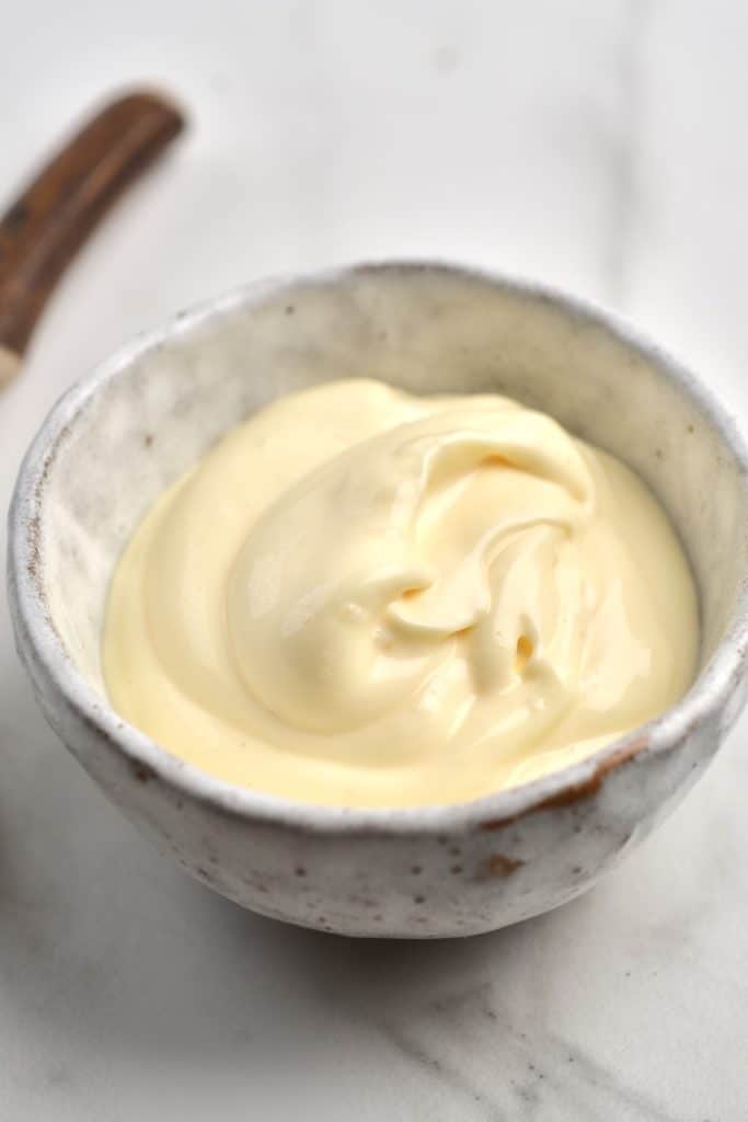 5 Ingredient Simple Homemade Mayonnaise - Alphafoodie