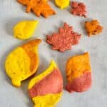9 crackers shapes as autumn leaves