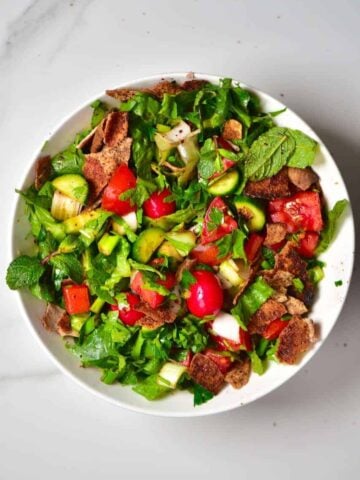 Simple Traditional Lebanese Fattoush Salad