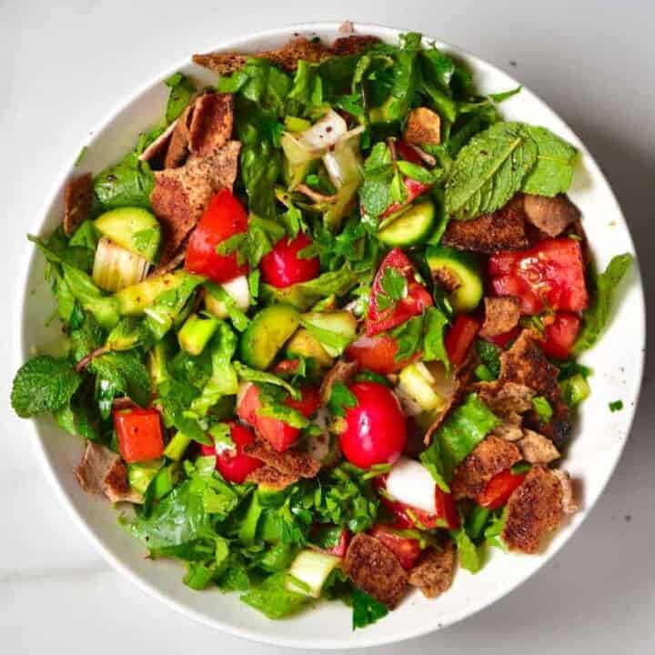 Simple Traditional Lebanese Fattoush Salad