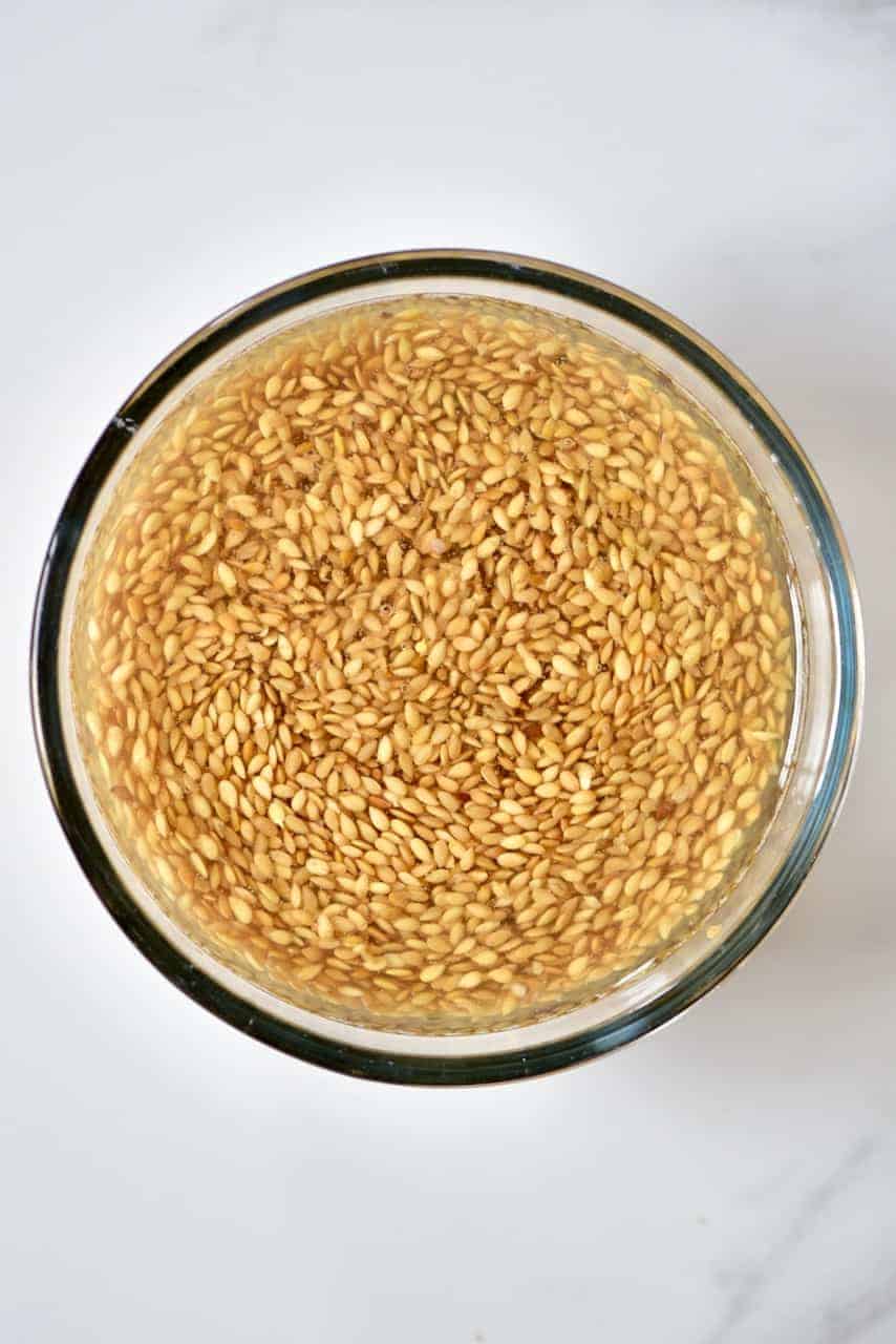 A bowl of flaxseeds
