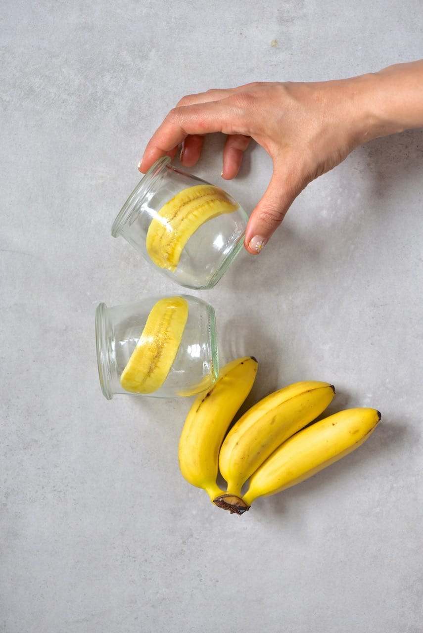 Banana slices inside jars