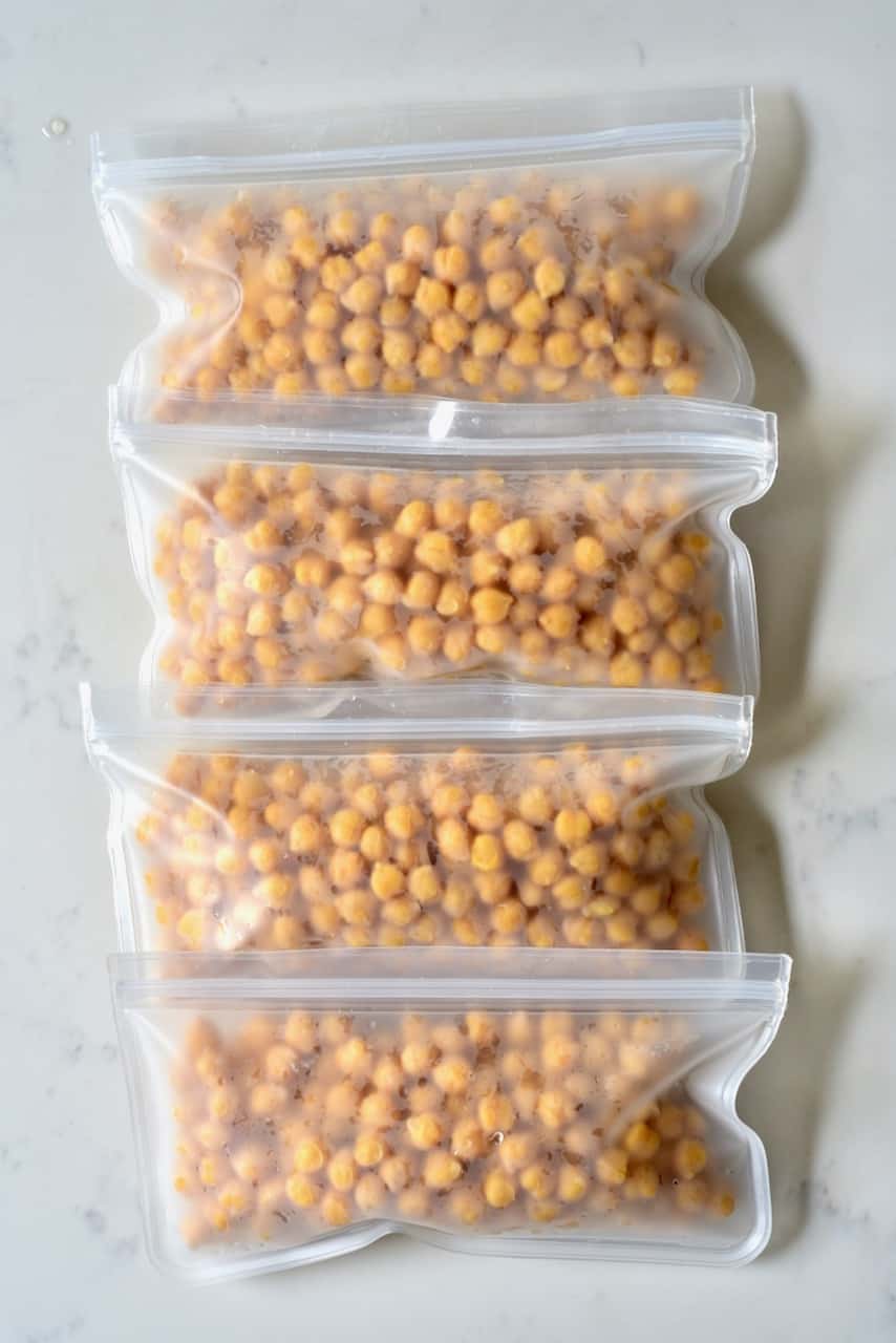Freezer bags with cooked chickpeas