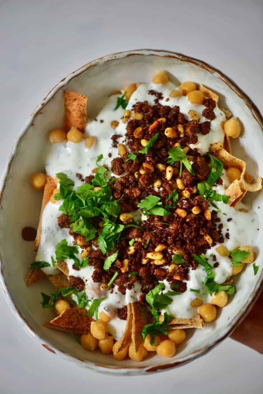 Homemade fatteh with chickpeas and yogurt