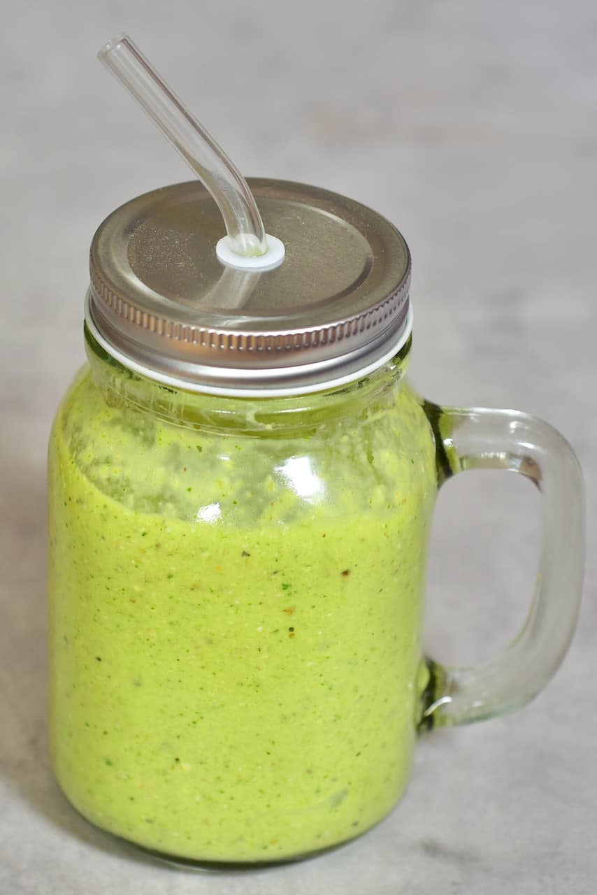 Green Smoothie in a jar