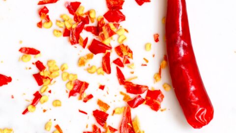 https://www.alphafoodie.com/wp-content/uploads/2020/08/Dried-Chilli-Flakes-480x270.jpeg
