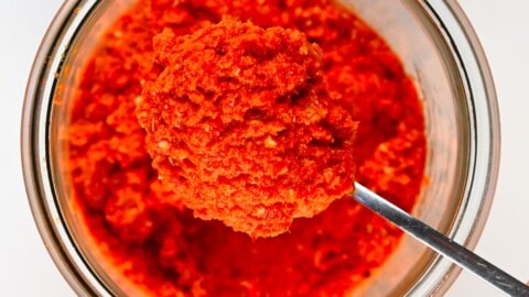 Easy Thai Red Curry Paste (5-Minute 