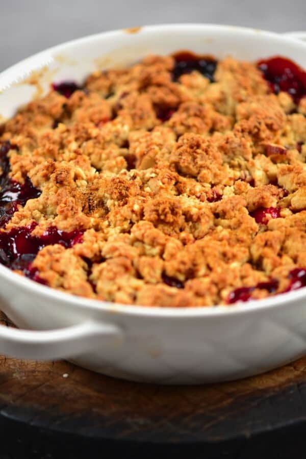 Mixed Berry Crumble (With Streusel Topping) Alphafoodie