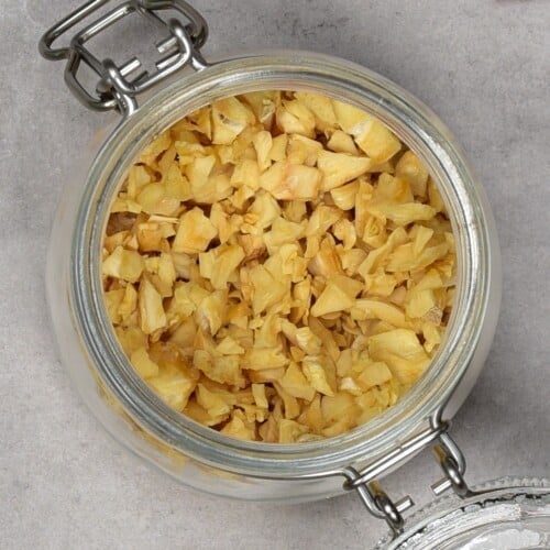 How to Make Garlic Flakes (+ Dried Minced Garlic) Alphafoodie