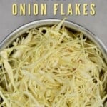 Dried onion flakes