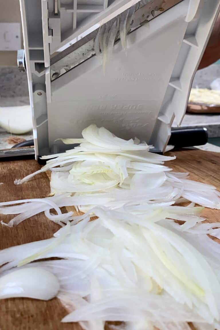 How to Make Onion Flakes Alphafoodie