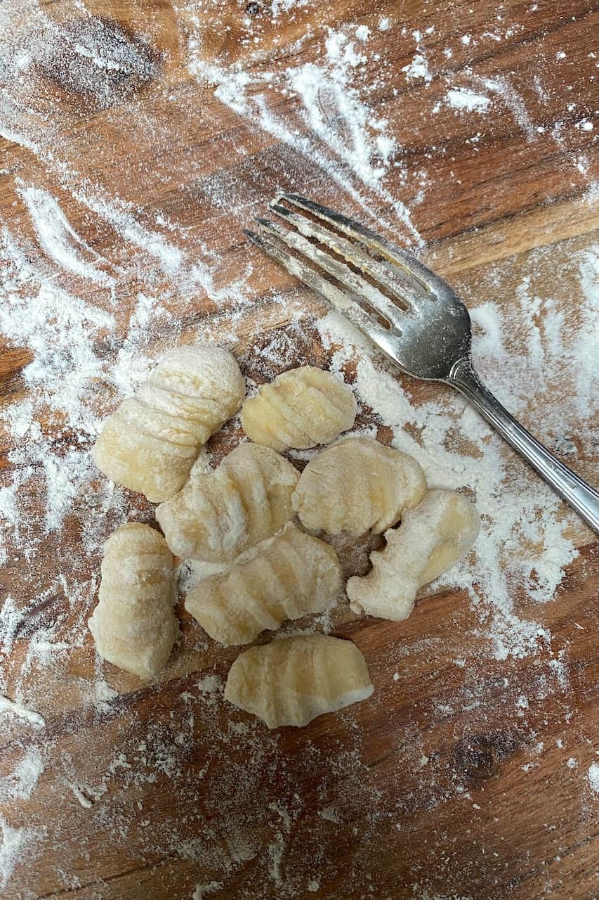 Gnocchi forms with a fork