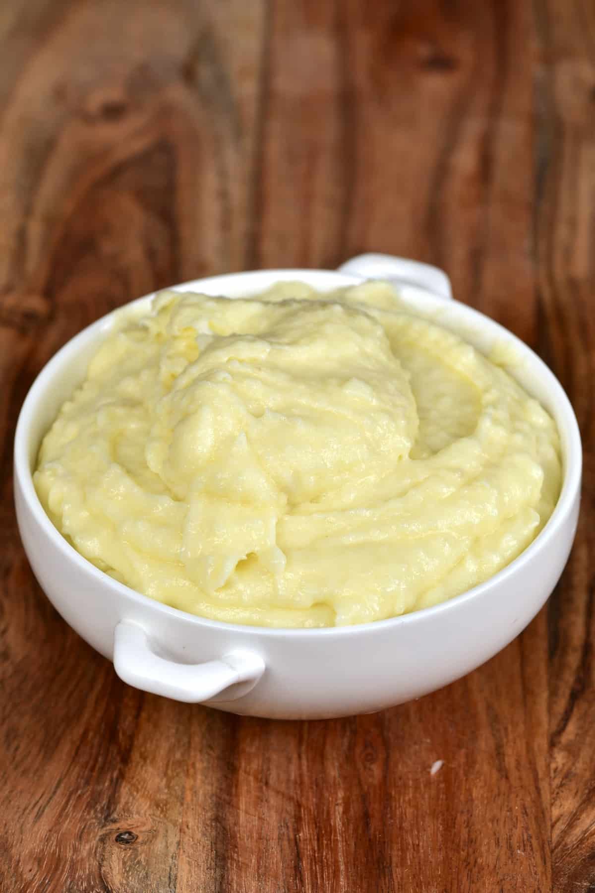 Mashed potatoes in a small bowl