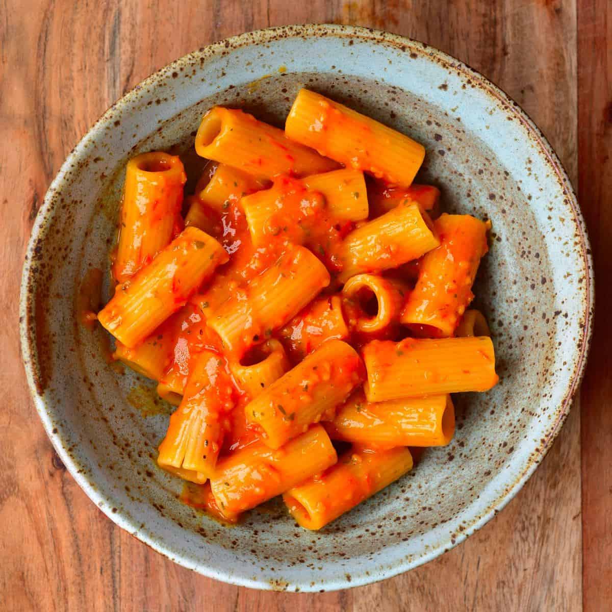 Easy Roasted Cherry Tomato Pasta Alphafoodie