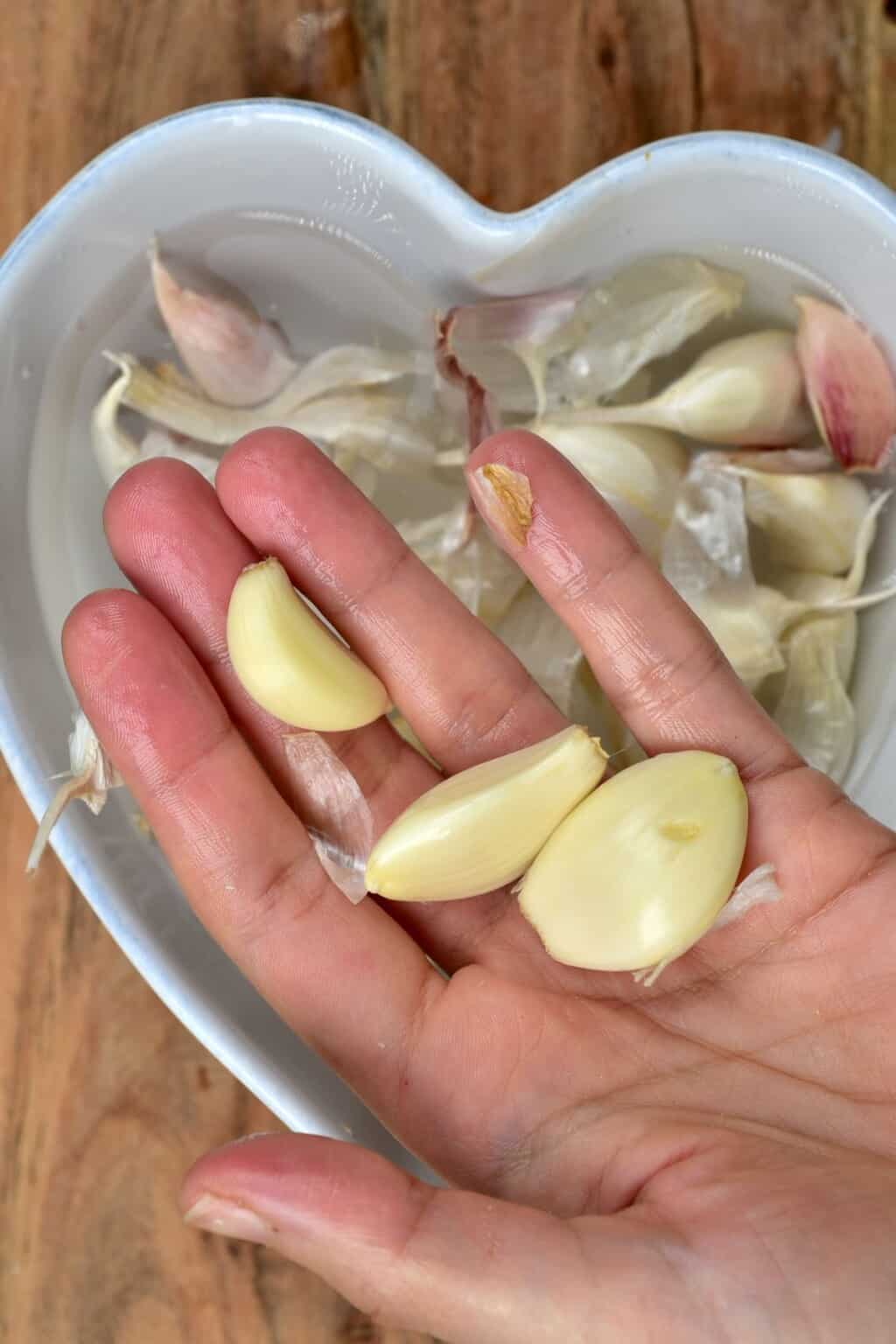 How to Freeze Garlic (Whole, Peeled, Puree) Alphafoodie