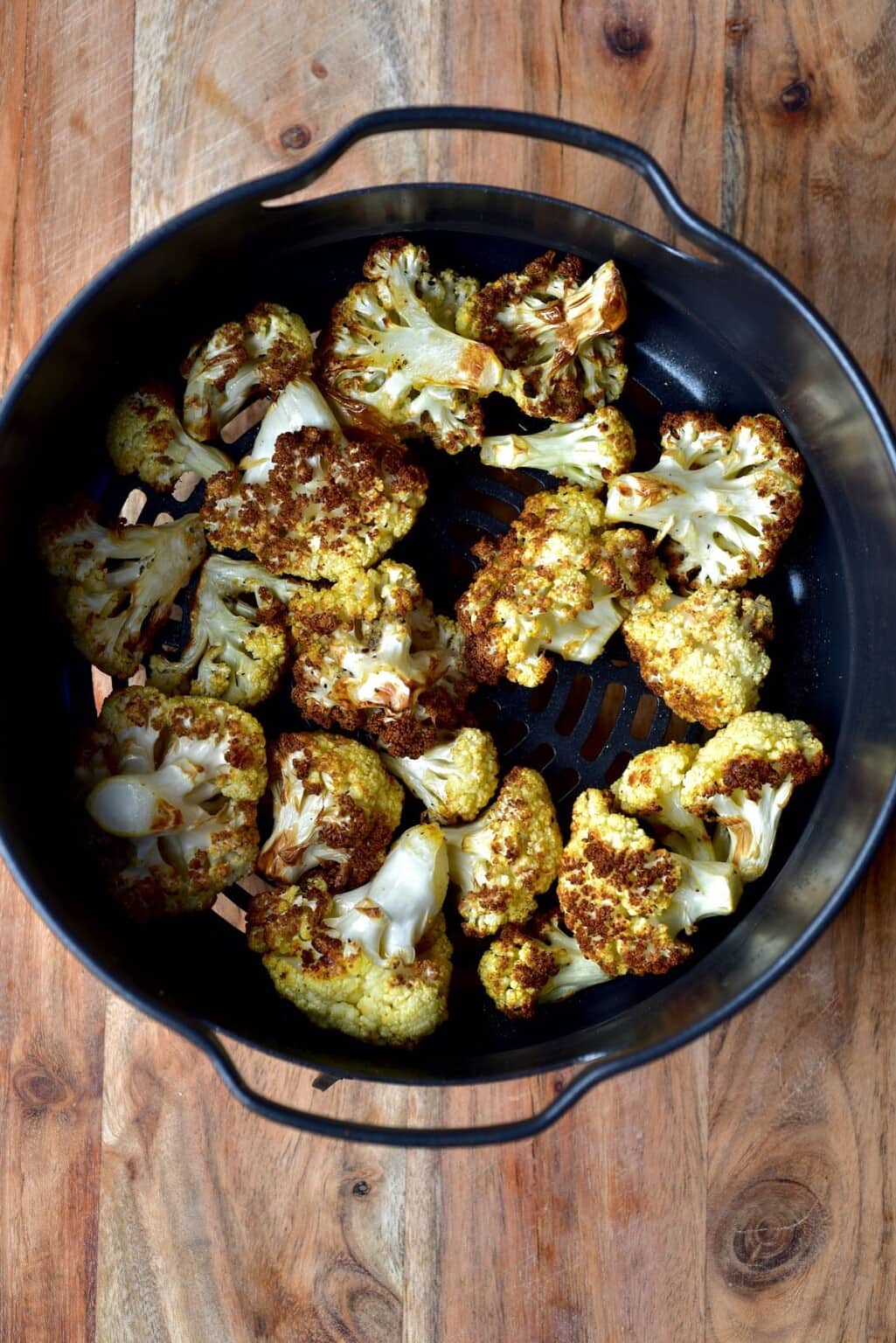 Crispy Air Fryer Cauliflower (Roasted Cauliflower) Alphafoodie
