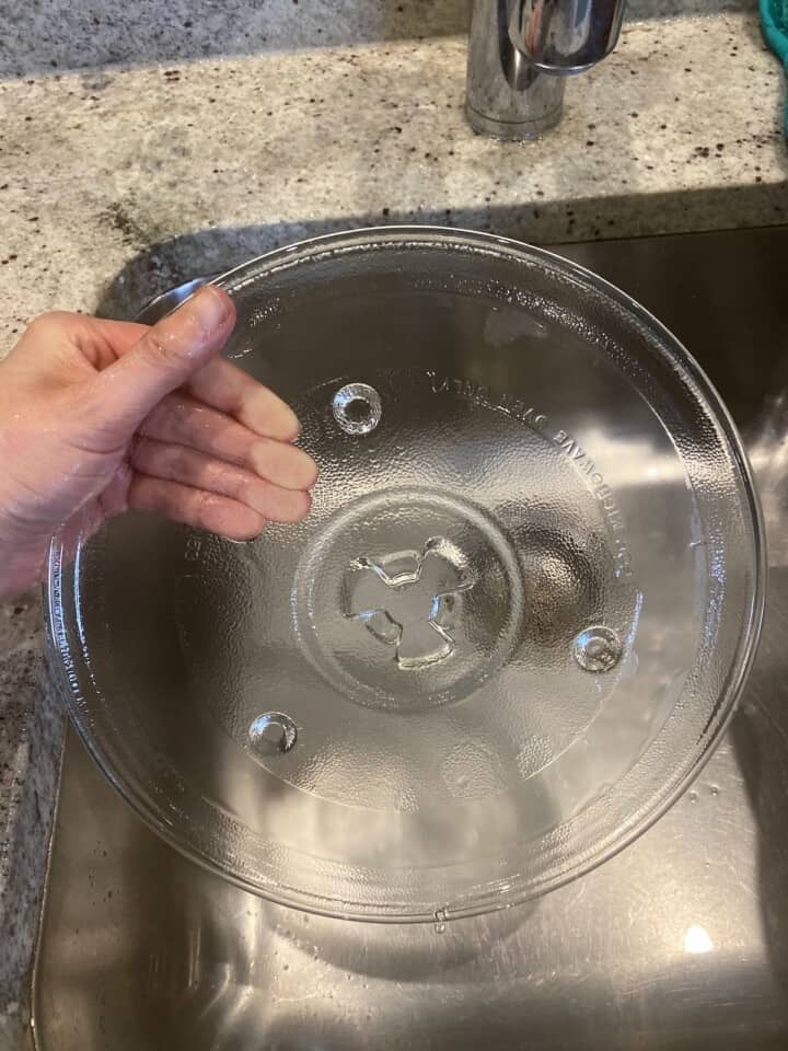 How To Clean A Microwave With Lemon (Clean Microwave Hack)