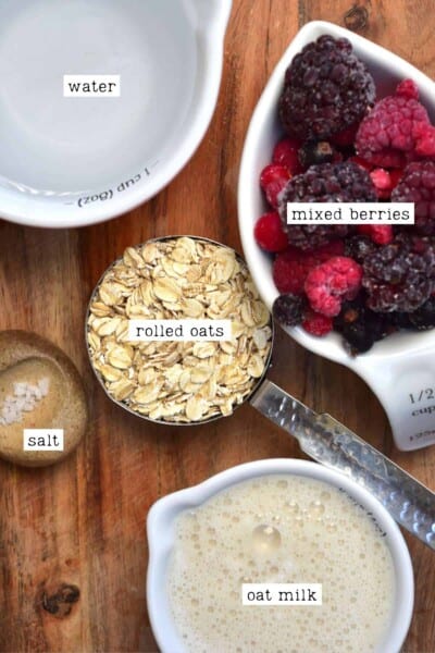 Berry Oatmeal Bowl 2-Ways - Alphafoodie