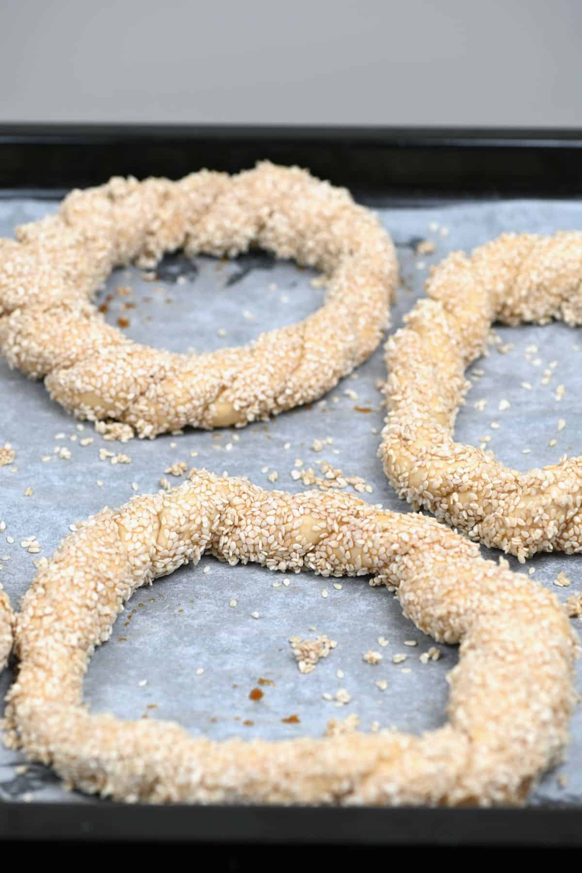 Simit rings in a baking tray