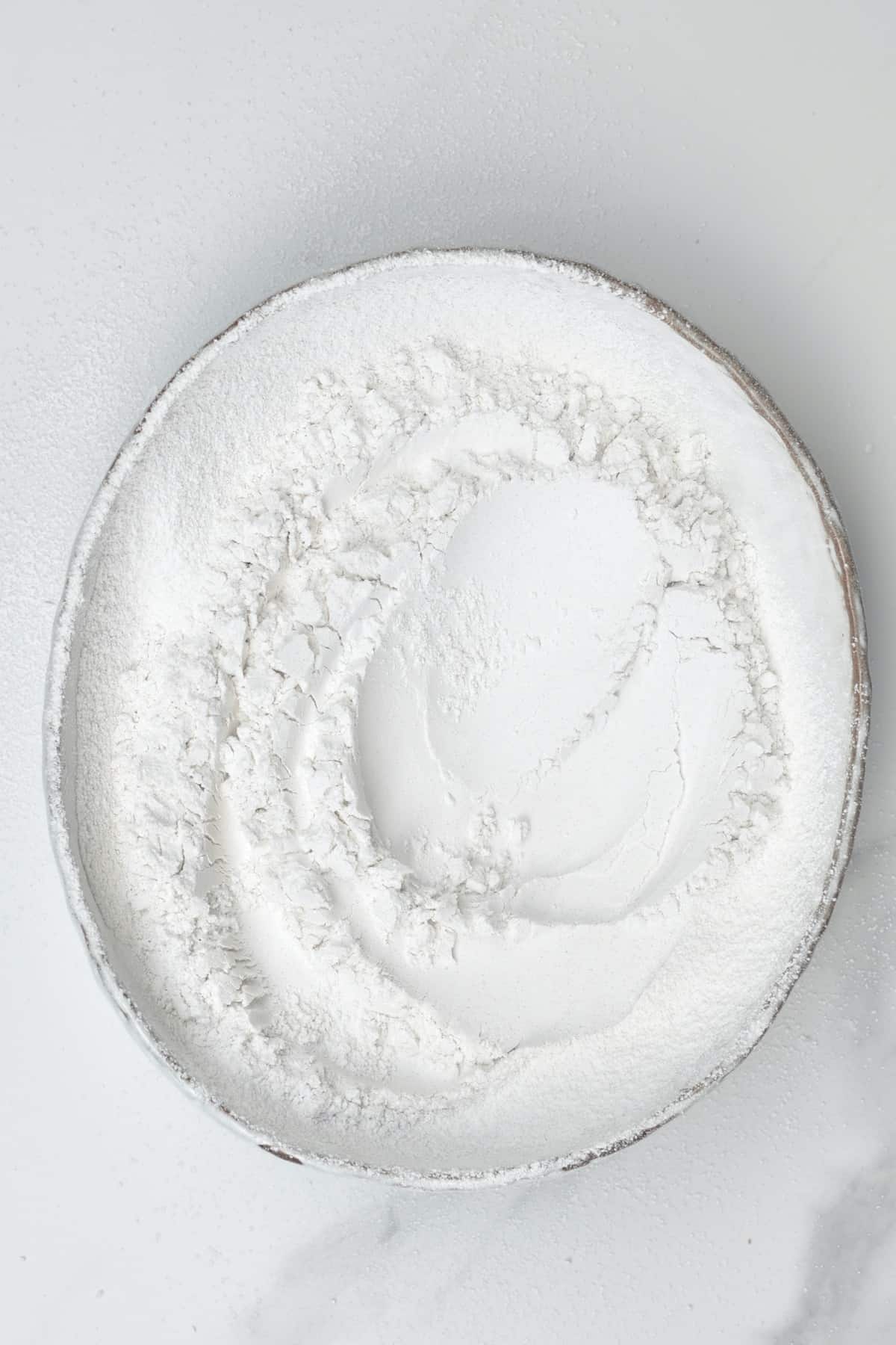 A bowl with flour starch