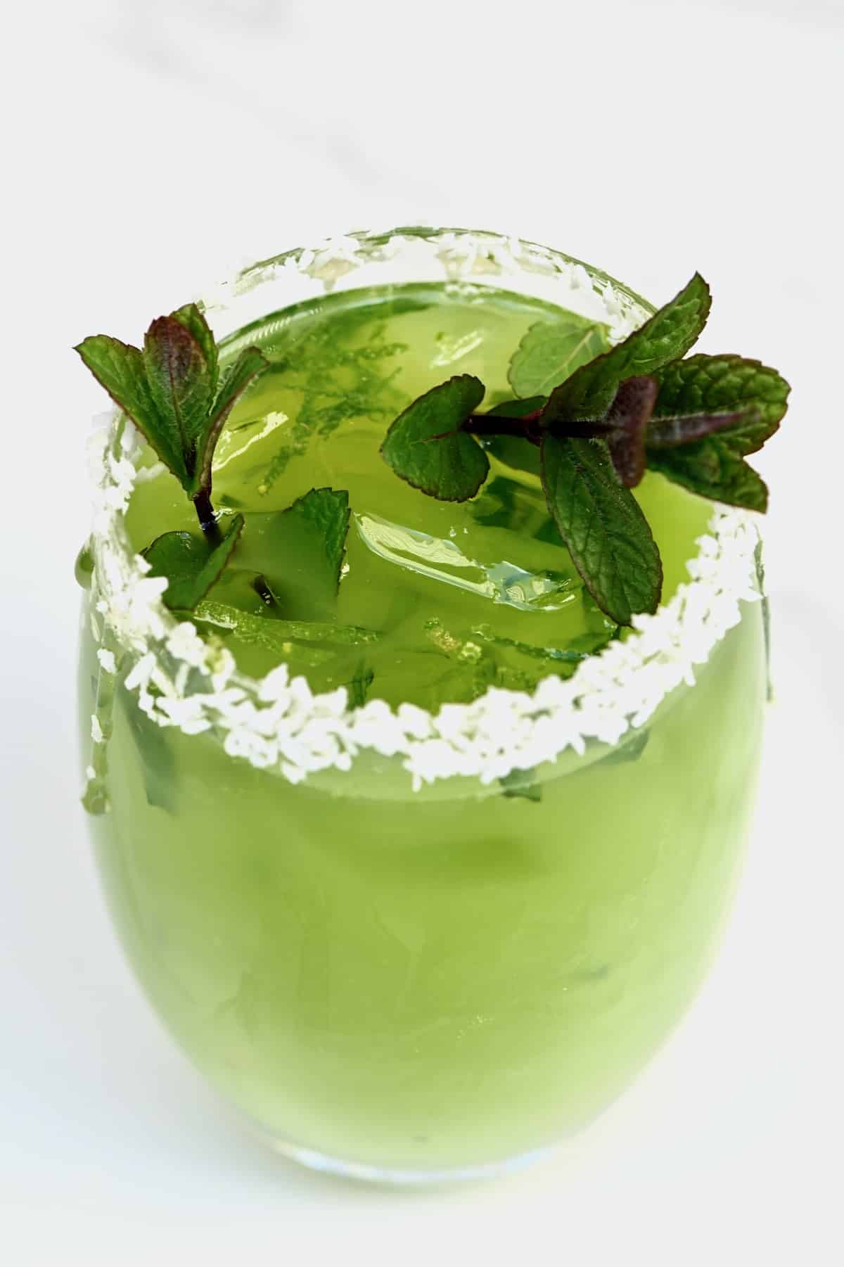 Cucumber lemonade in a glass