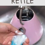 Cleaning a kettle with baking soda