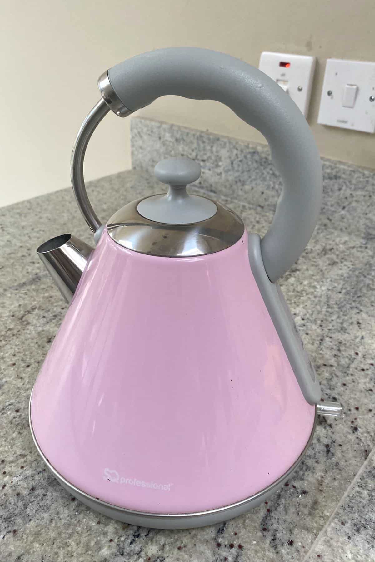 Freshly cleaning kettle