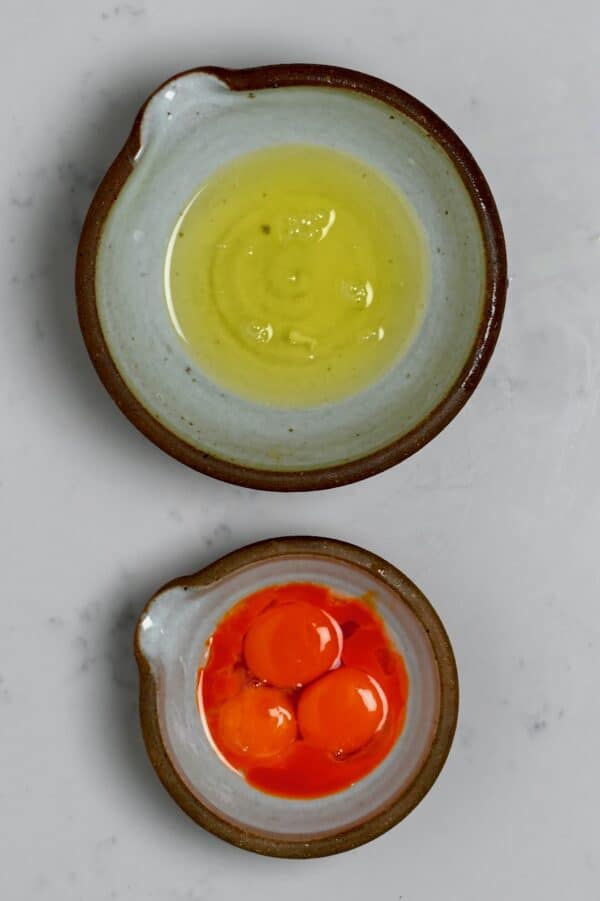 How to Pasteurize Eggs (3 Ways + Bonus) Alphafoodie