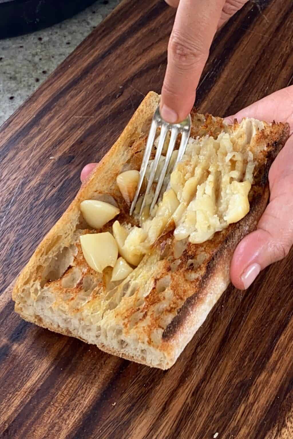 How to Roast Garlic in the Oven (Whole Roasted Garlic + Cloves)