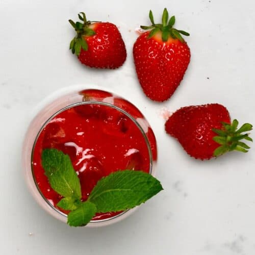 These 2 Ingredients Make Even Mediocre Berries Taste Irresistible