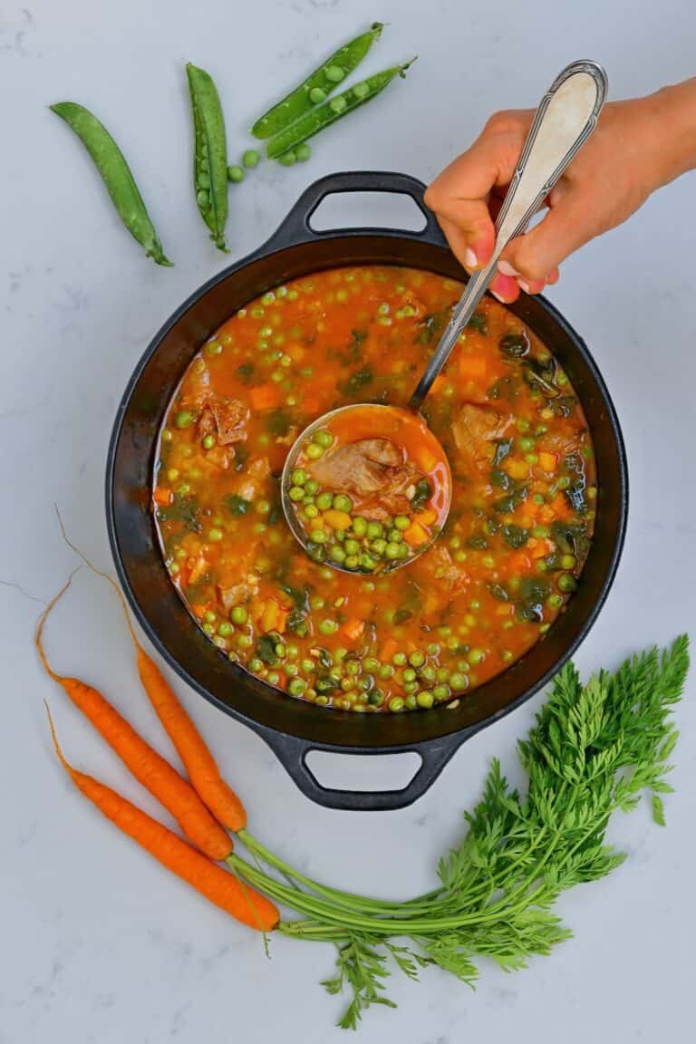 Lebanese Carrot and Pea Stew (Bazella w Riz Recipe) - Alphafoodie