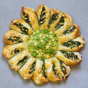 Spinach and ricotta puff pastry