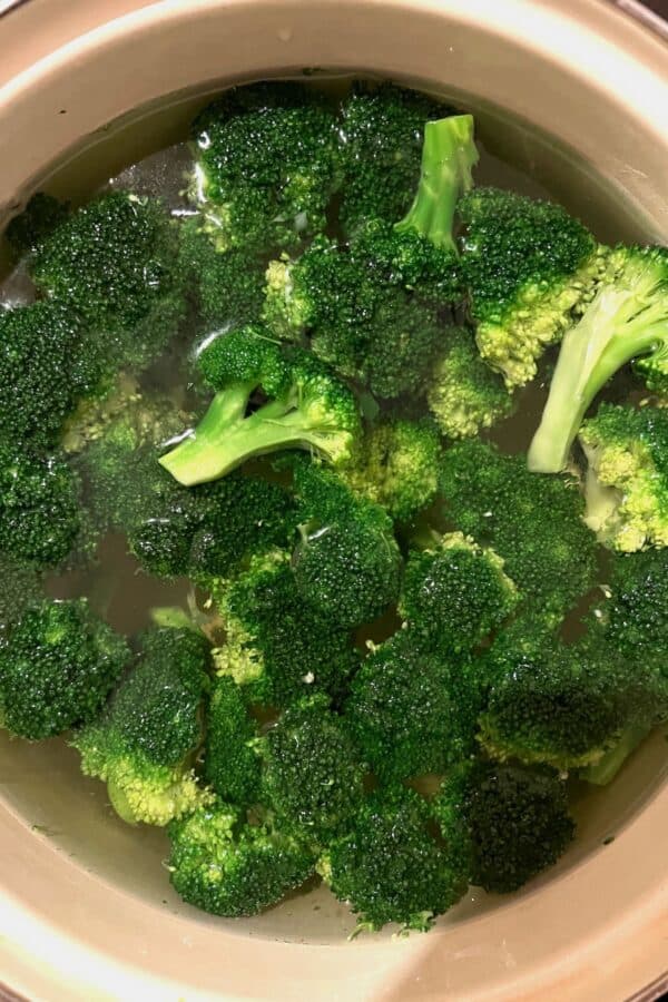 How to Blanch Broccoli (And Freeze It) Alphafoodie