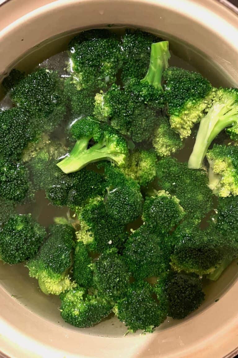How to Blanch Broccoli (And Freeze It) Alphafoodie