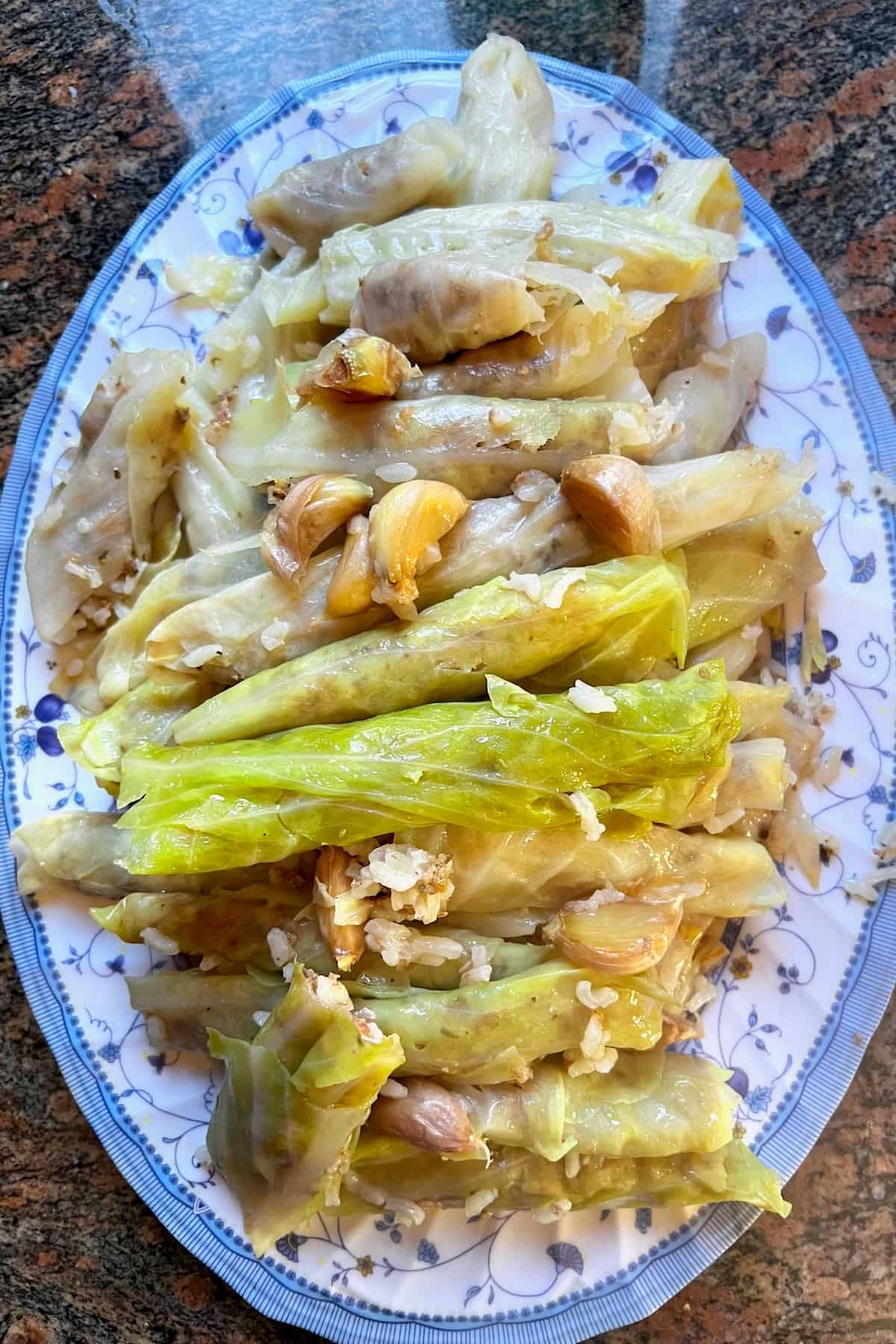 A serving of stuffed cabbage rolls malfouf